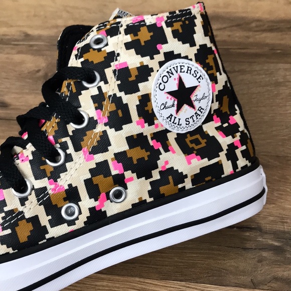 CONVERSE CTAS HIGH TOP BRAND NEW - Picture 16 of 16